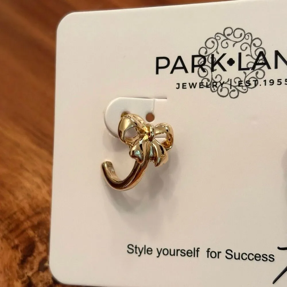 Park Lane | Huggie Bow Earrings | Gold